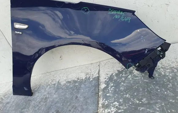 Opel Zafira C Fender