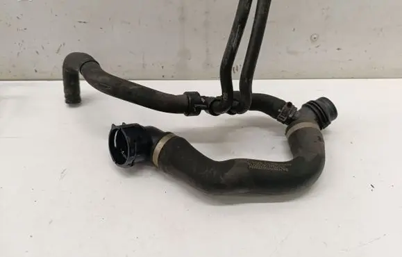 Mercedes-Benz E W213 Engine coolant pipe/hose A2135014100