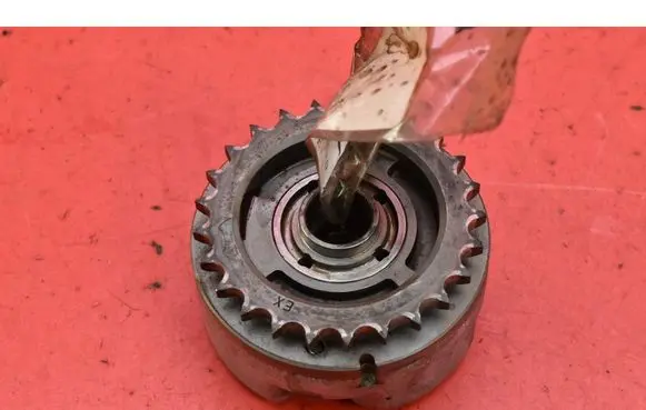 Audi A4 S4 B7 8E 8H Crankshaft pulley 06E109084G