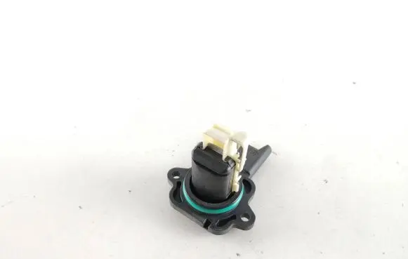 BMW 5 E60 E61 Mass air flow meter 7520519 050046233 5WK97502