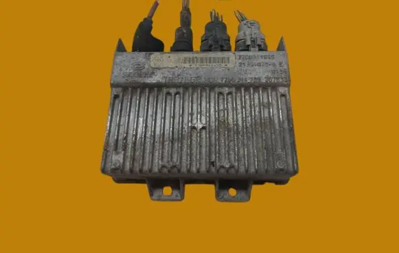 Renault Master II Engine control unit/module 7700311655