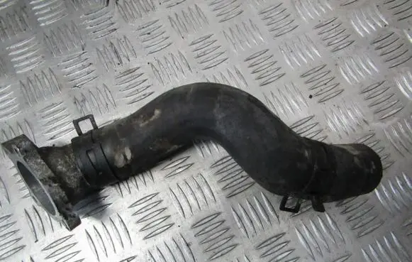 Toyota Avensis T250 Engine coolant pipe/hose