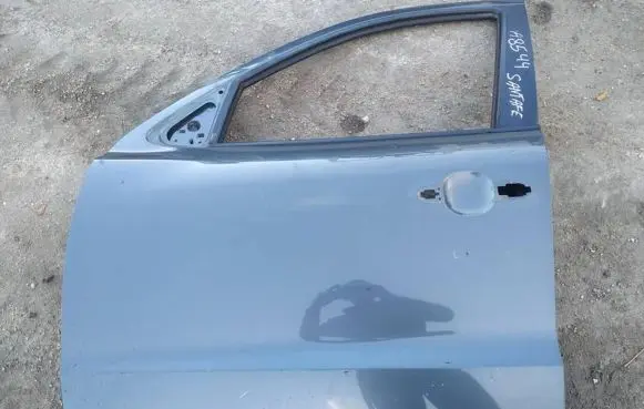 Hyundai Santa Fe Front door pilkos