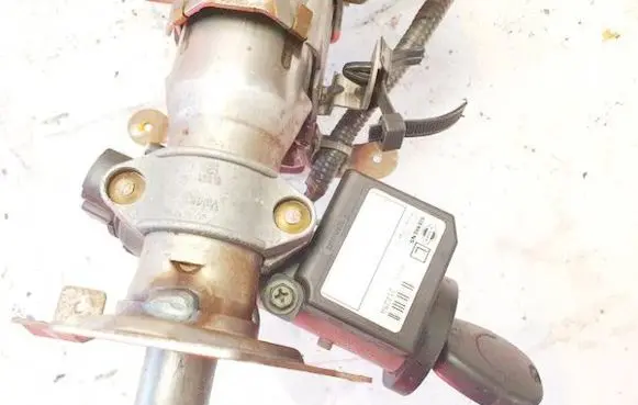 Nissan Primera Ignition lock 28590c9965 21225a