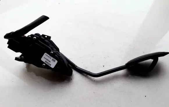 Nissan Almera Tino Accelerator throttle pedal 18002BU410 6PV008620-04
