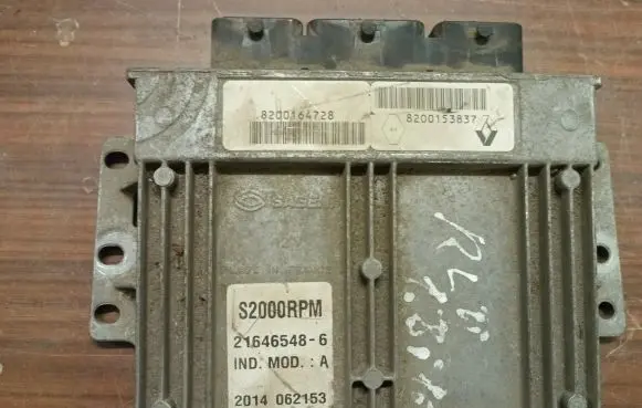 Renault Laguna II Engine control unit/module 8200153833 8200164728