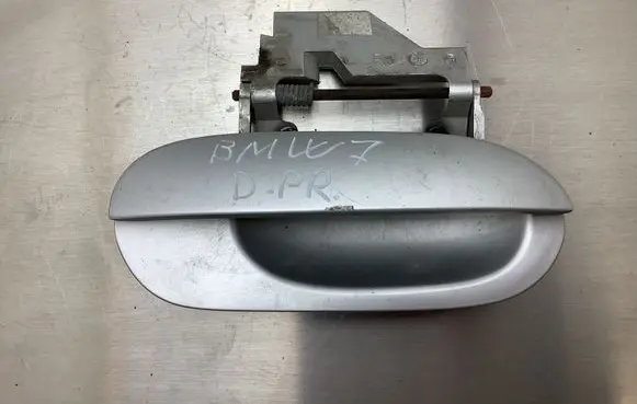 BMW 7 E38 Front door exterior handle 