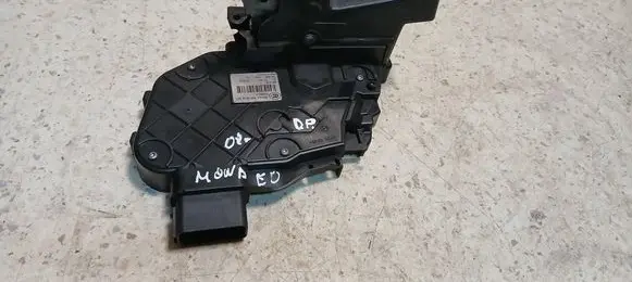 Ford Mondeo MK IV Front door lock 6M2AR21812MC 961019