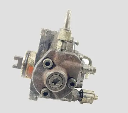 Toyota Avensis T250 Fuel injection high pressure pump 221000R010 HU2940000316