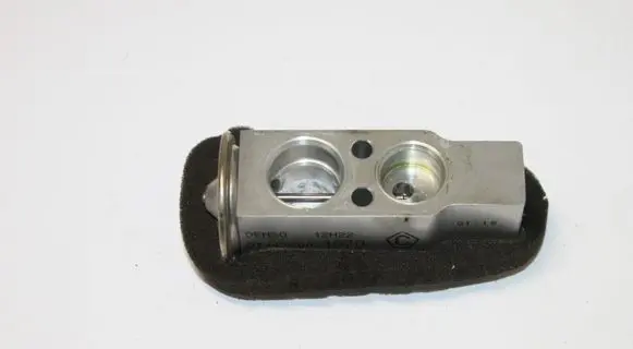 Air conditioning (A/C) expansion valve