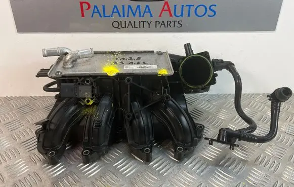 Audi A3 S3 A3 Sportback 8P Intake manifold 03F145749B