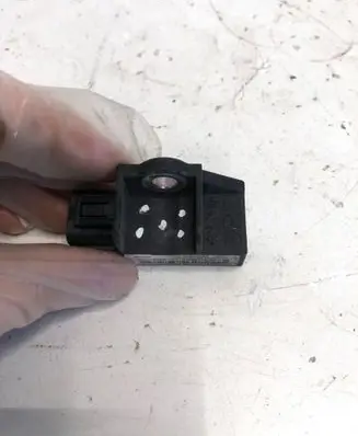 Honda CR-V Airbag deployment crash/impact sensor 77930T1GA010M4 5WK44626