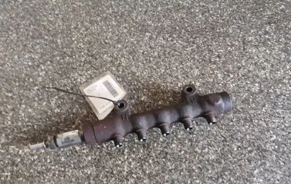 Ford Transit Fuel main line pipe