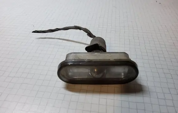 Volkswagen Transporter - Caravelle T5 Number plate light VGF98SB