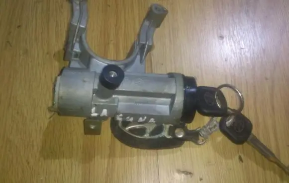 Hyundai Lantra II Ignition lock