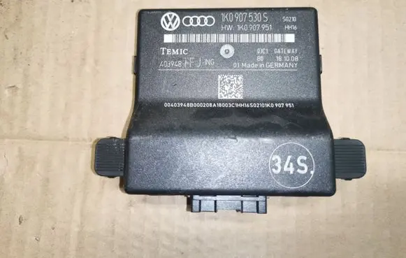 Audi A3 S3 A3 Sportback 8P Gateway control module 1K0907530S 1K0907951