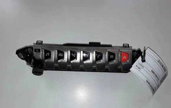 Peugeot 3008 II Hazard light switch 98106120DX