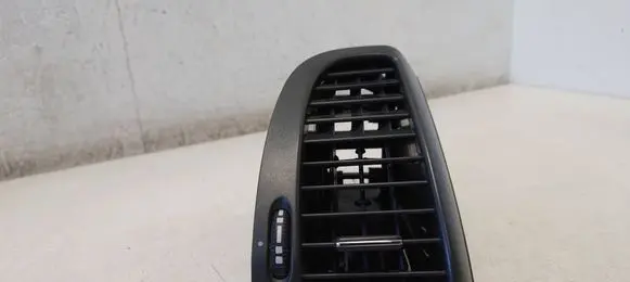 Mercedes-Benz Vito Viano W639 Dashboard side air vent grill/cover trim A6398300254 6398300254