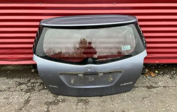 Toyota Verso Tailgate/trunk/boot lid