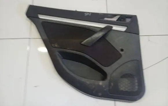 Skoda Octavia Mk2 (1Z) Rear door card panel trim 1Z9867211