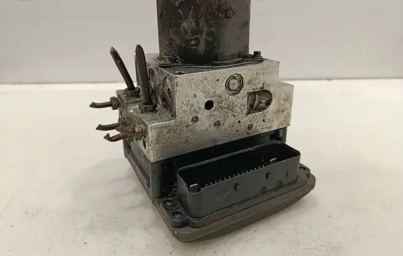 Mercedes-Benz E W211 ABS Pump A2114311812