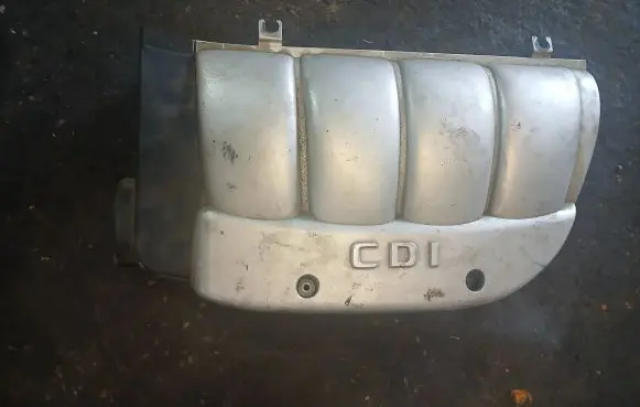Mercedes-Benz E W211 Engine cover (trim) A6110101167