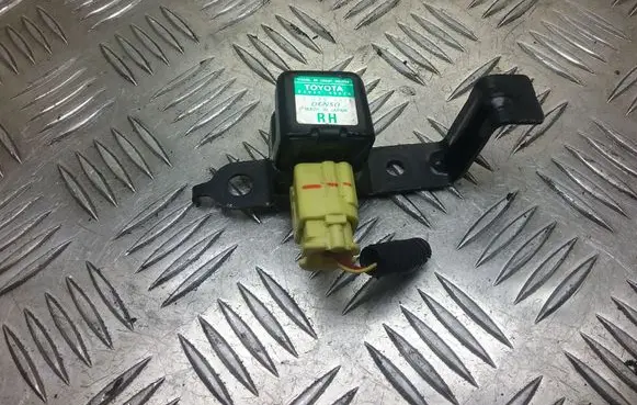Lexus RX 330 - 350 - 400H Airbag deployment crash/impact sensor G484948020 1896005920
