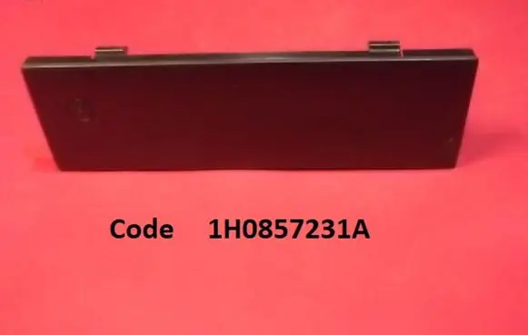 Volkswagen Golf III Radio/GPS head unit trim 1H0857231A
