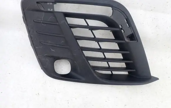Peugeot Expert Front bumper lower grill 9811713877