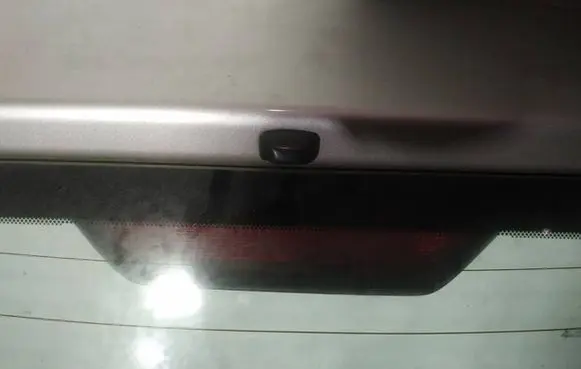 Toyota Yaris Third/center stoplight