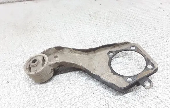 Mitsubishi Pajero Front differential bracket 