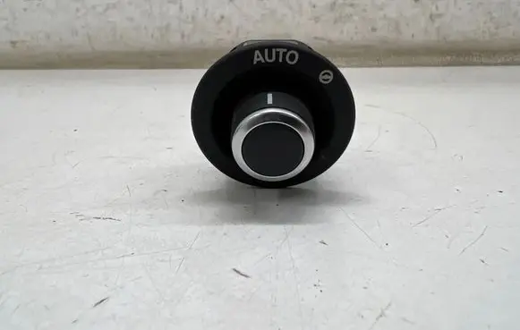 Land Rover Discovery 5 Steering wheel adjustment switch FW936465AB