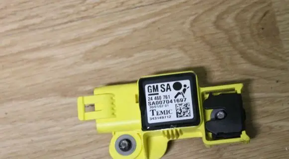 Opel Zafira B Airbag deployment crash/impact sensor 24460761 SA007103437