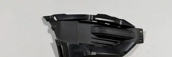 Ford Explorer Front fog light trim/grill LB5B-15A246-A