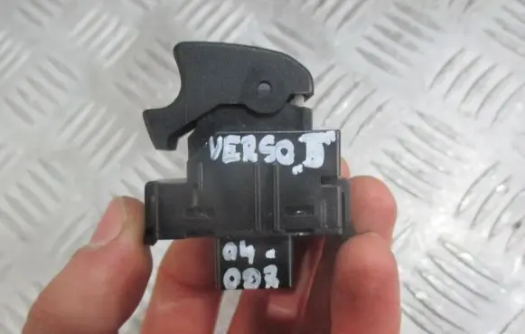 Toyota Corolla Verso AR10 Other switches/knobs/shifts 848100F010