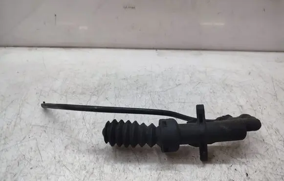 Peugeot 308 SW Clutch master cylinder 