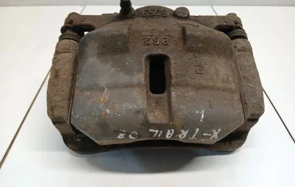 Nissan X-Trail T31 Front brake caliper