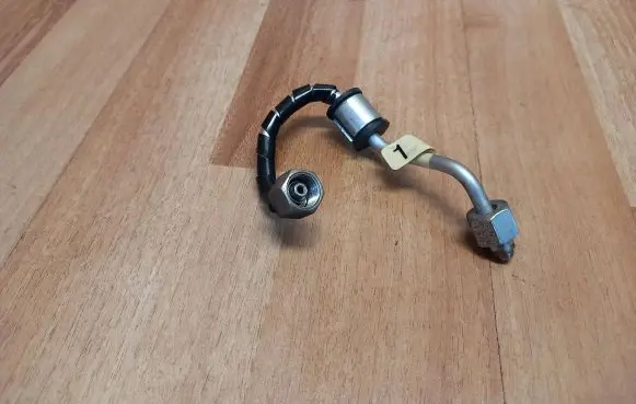 Land Rover Range Rover Sport L320 Fuel injector supply line/pipe 9X2Q9C993HB 9X2Q9C993HC JDE38212