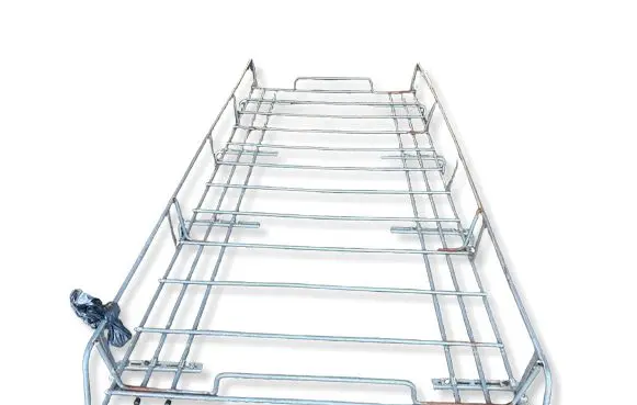 Roof trunk box