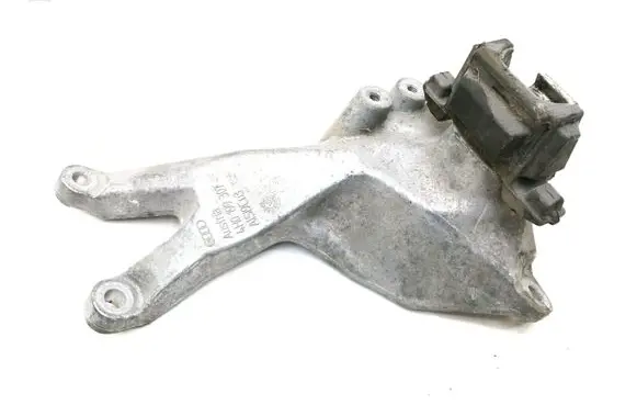 Audi A8 S8 D4 4H Engine mounting bracket 4H0199307AF