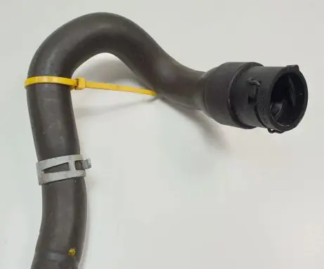 Mercedes-Benz A W169 Engine coolant pipe/hose A1698301096