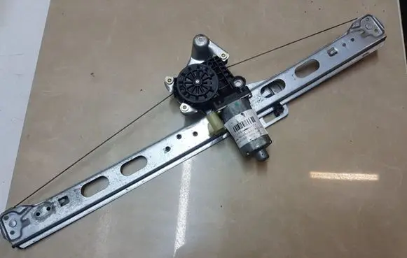 Mercedes-Benz ML W163 Rear door window regulator motor