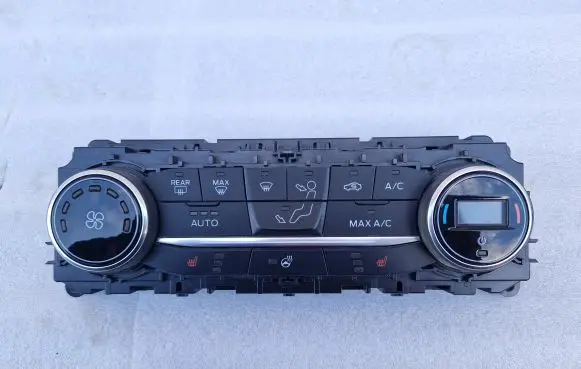 Ford Ecosport Climate control unit GN1518C612GJ 90026548