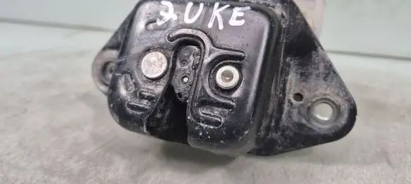 Nissan Juke I F15 Tailgate lock latch 