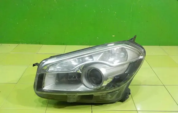 Nissan Qashqai Headlight/headlamp 26060BR01B ZP4
