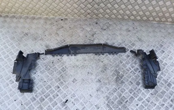 Mercedes-Benz E W212 Intercooler air guide/duct channel A2125051430