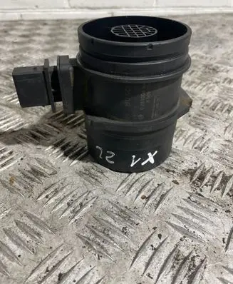 BMW X1 E84 Mass air flow meter 0281006146