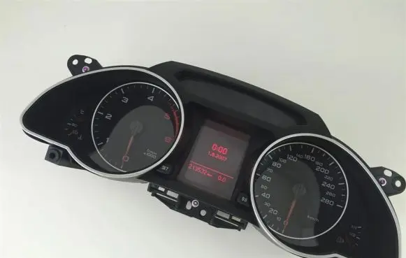Audi A5 8T 8F Speedometer (instrument cluster) 8T0920900L