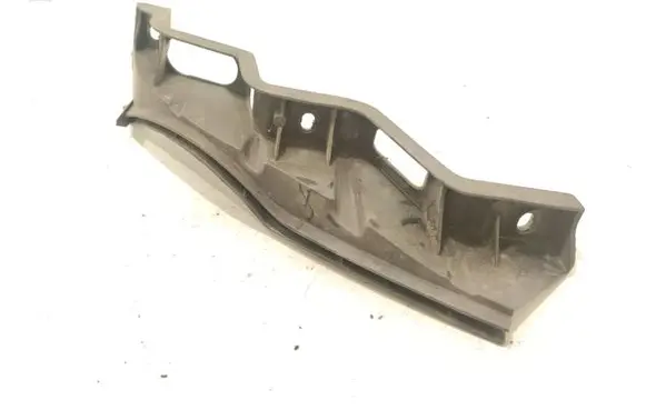 Volkswagen PASSAT B6 Front bumper mounting bracket 3C0807889