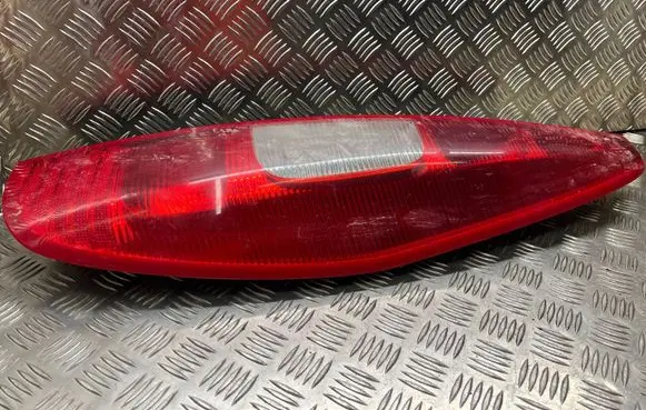 Mitsubishi Colt Rear/tail lights S1022A01